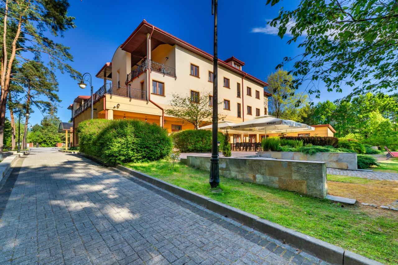 Hotel Pan Tadeusz Serock Ngoại thất bức ảnh