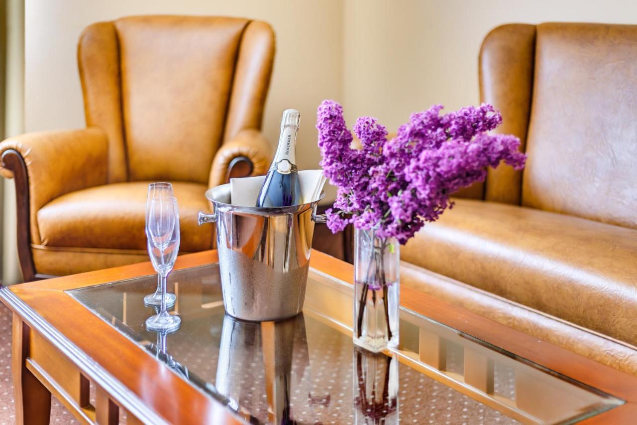 Hotel Pan Tadeusz Serock Ngoại thất bức ảnh