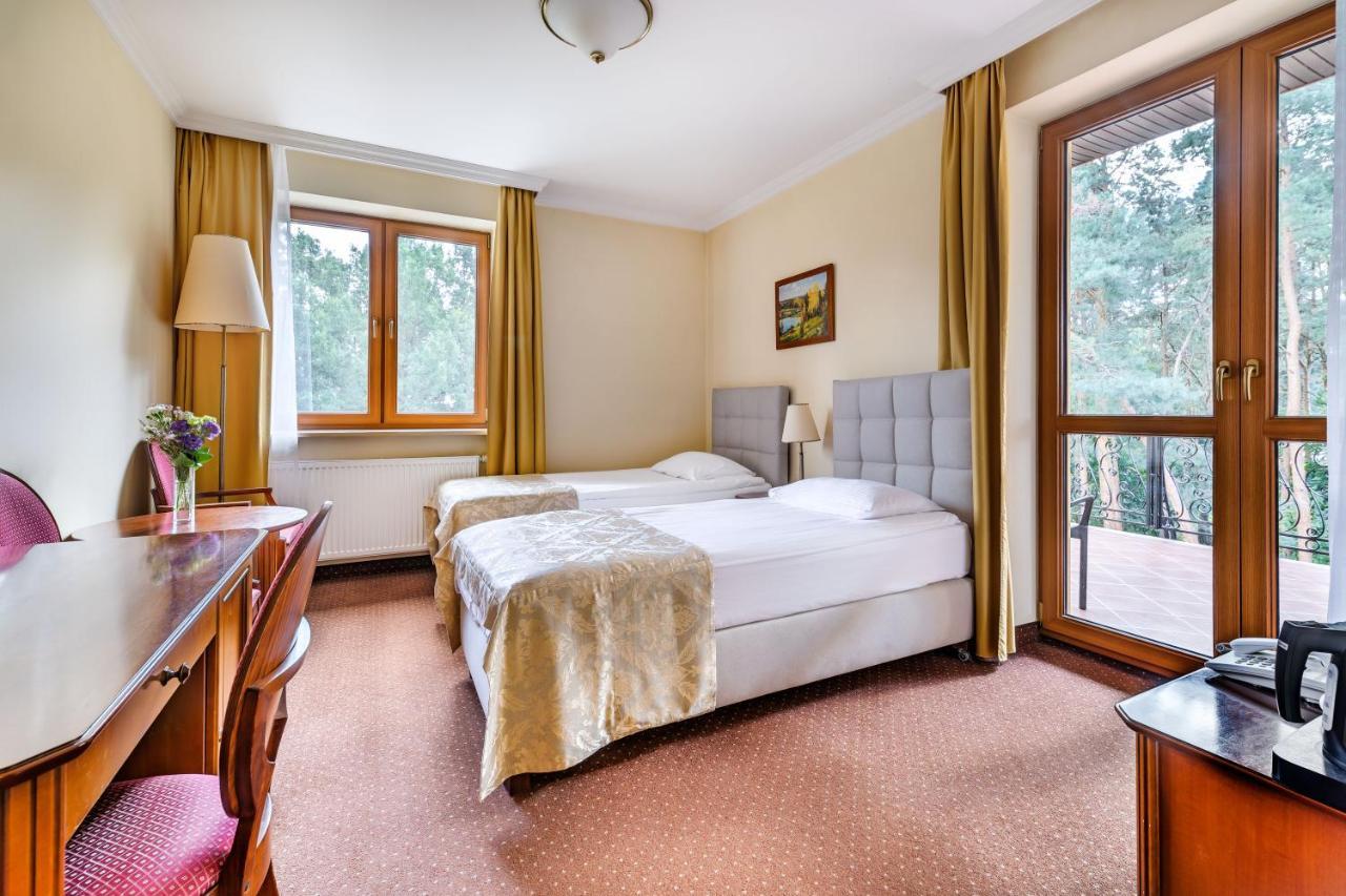 Hotel Pan Tadeusz Serock Ngoại thất bức ảnh
