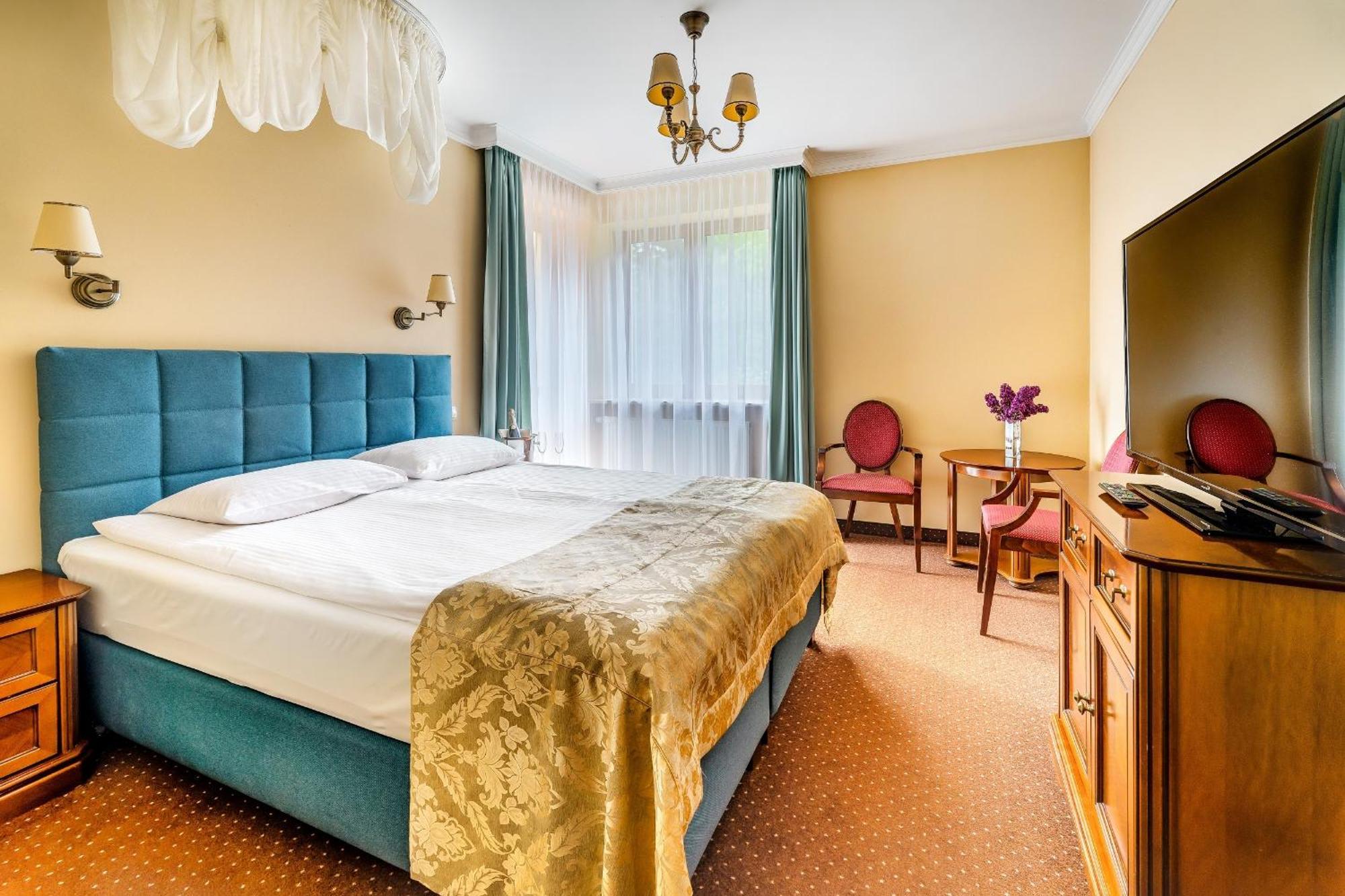 Hotel Pan Tadeusz Serock Ngoại thất bức ảnh