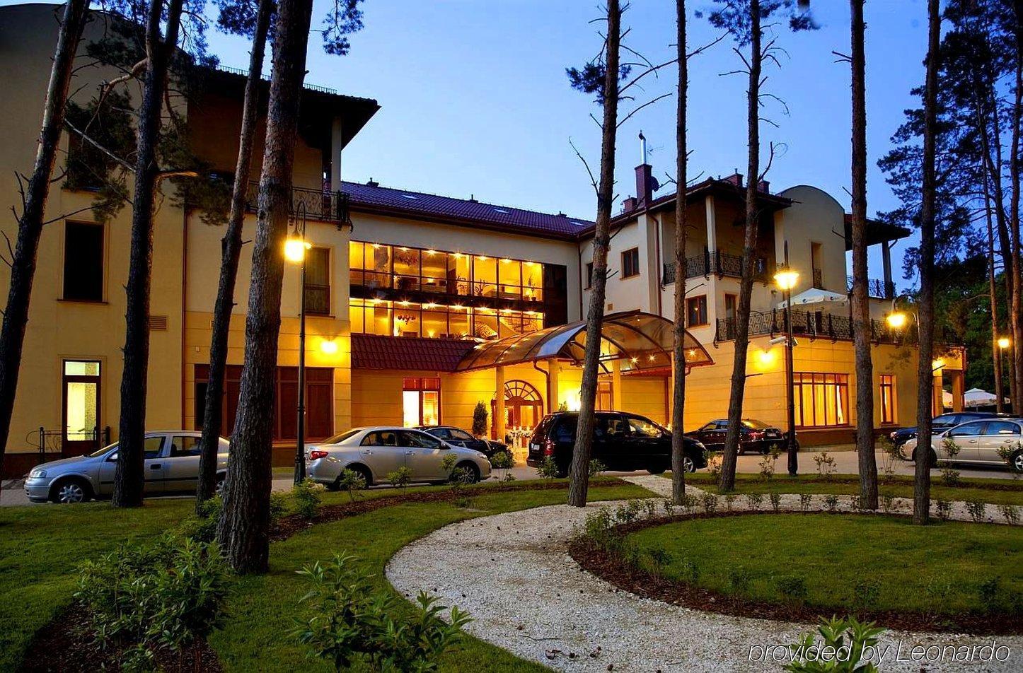 Hotel Pan Tadeusz Serock Ngoại thất bức ảnh